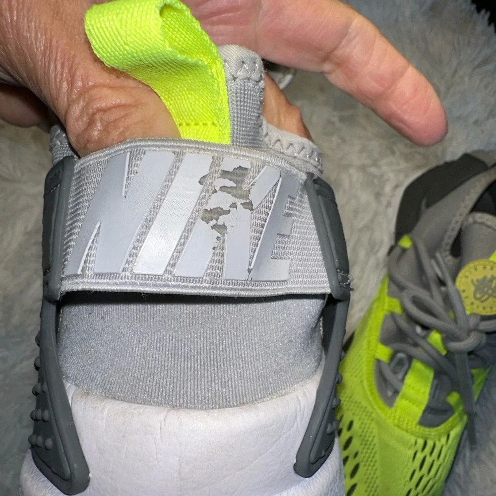 Nike Air Huarache Drift BR Volt Size 9 Men’s - Picture 7 of 12